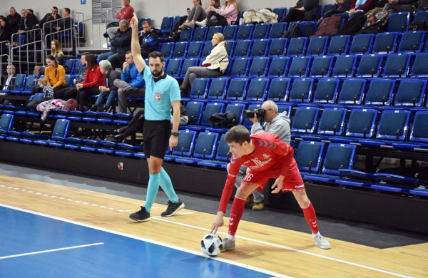 Naujoko įvartis nuo pralaimėjimo neišgelbėjo