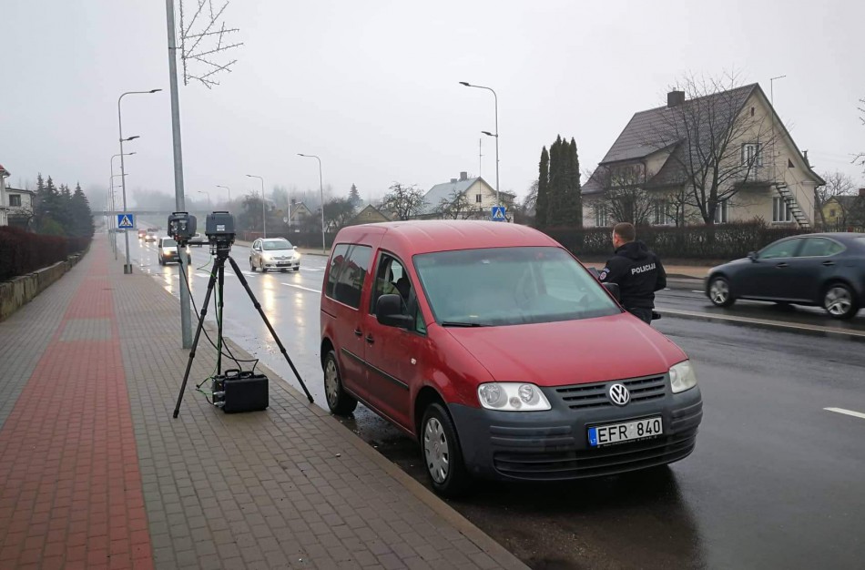 Ilgai laukti nereikėjo: Jonavoje - mobilus greičio matuoklis