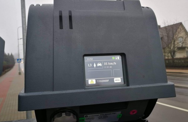 Ilgai laukti nereikėjo: Jonavoje - mobilus greičio matuoklis