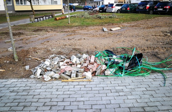 Pastabų sulauks darbus netvarkingai atliekantys rangovai