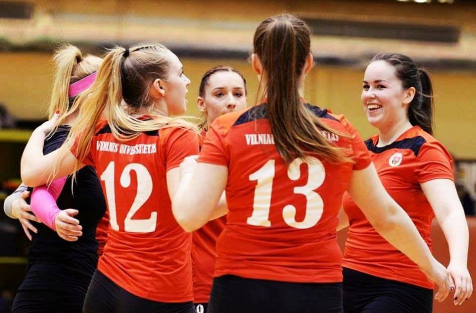 Netikėtumas Lietuvos tinklinio čempionate - VU merginos įveikė Baltijos lygos Jonavos „Aušrinės-KKSC“ komandą