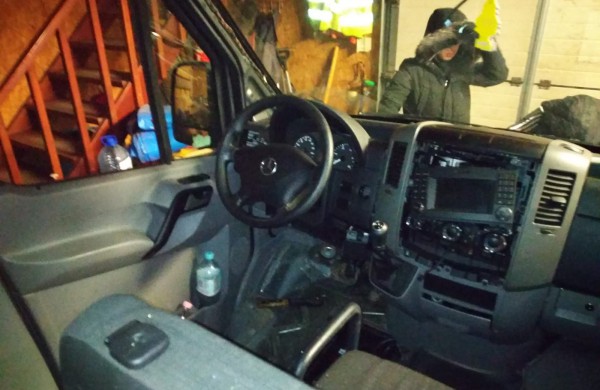 Sulaikyti vyrai, galimai pavogę automobilį ir jį Užusaliuose pradėję ardyti 