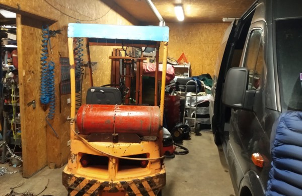 Sulaikyti vyrai, galimai pavogę automobilį ir jį Užusaliuose pradėję ardyti 