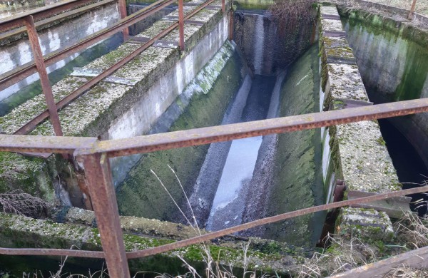 Aplinkosaugininkams trūko kantrybė: užplombavo nuotekų valymo įrengimų sklendes 