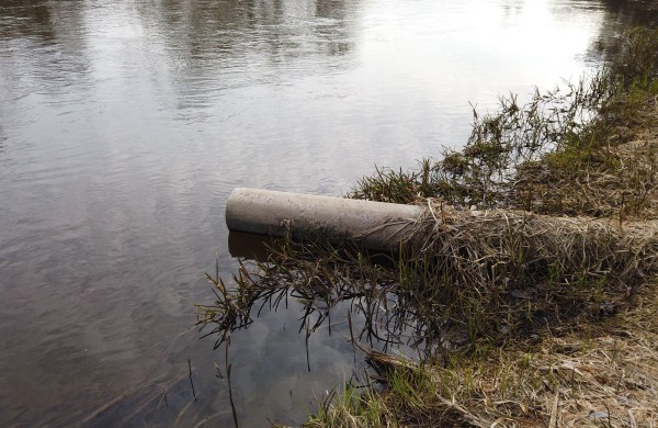 Aplinkosaugininkams trūko kantrybė: užplombavo nuotekų valymo įrengimų sklendes 