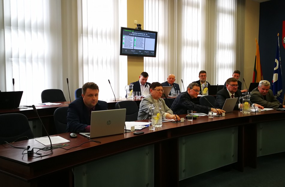 Bene pirmą kartą istorijoje tarybai pateikti du biudžeto projektai