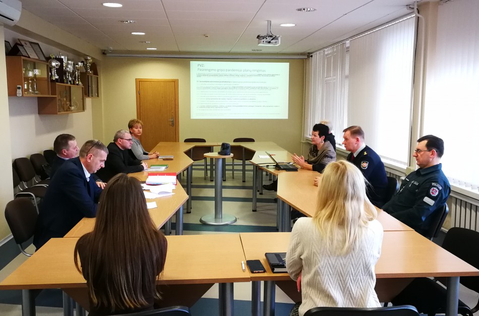 Sušauktas Jonavos Ekstremalių situacijų komisijos posėdis – tartasi dėl korona viruso