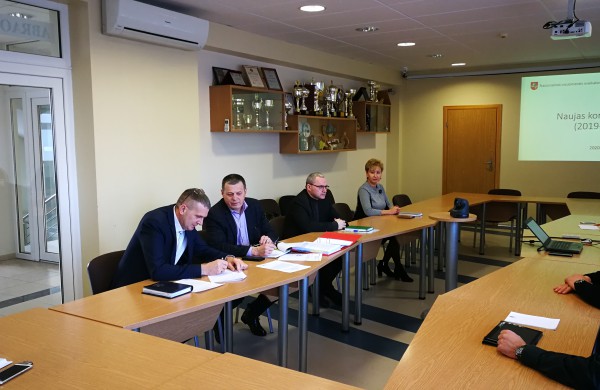 Sušauktas Jonavos Ekstremalių situacijų komisijos posėdis – tartasi dėl korona viruso