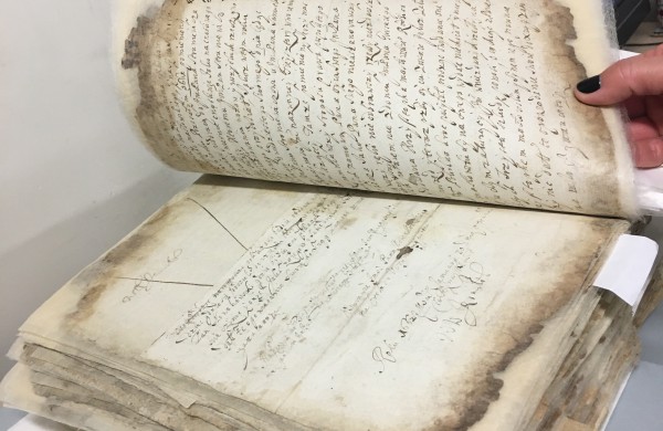 Jonavos politechnikos mokyklos mokinių išvyka į Vilniaus universiteto bibliotekos Restauravimo skyrių