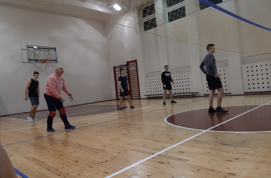 Žeimiuose - Vasario 16-ąjai skirtas tinklinio turnyras