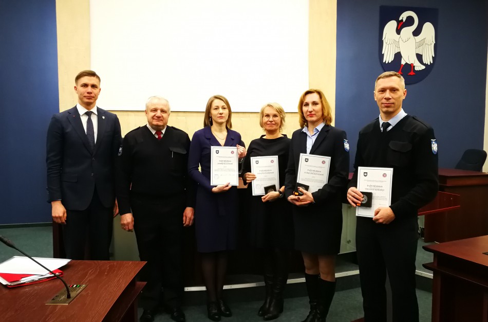 Ugniagesių savanorių gretas papildė 4 specialistai