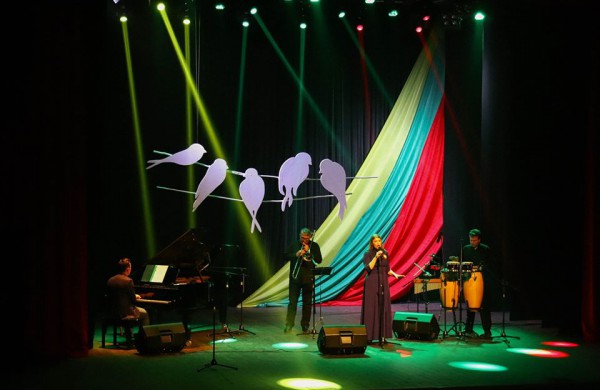 Modernizuotos lietuvių liaudies dainos virpino susirinkusiųjų širdis