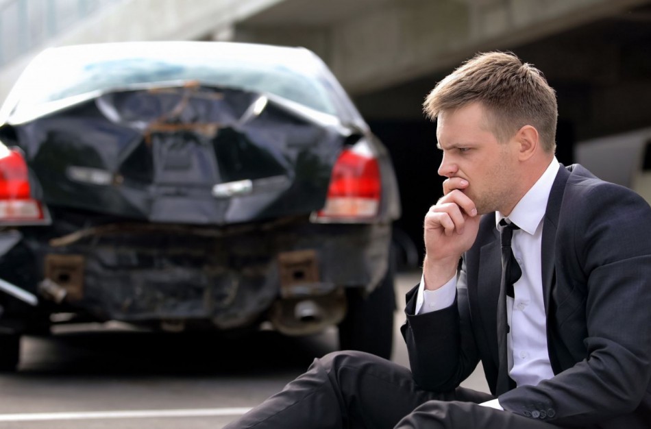 Vartotojo teisės: kada galite gauti pakaitinį automobilį po eismo įvykio?