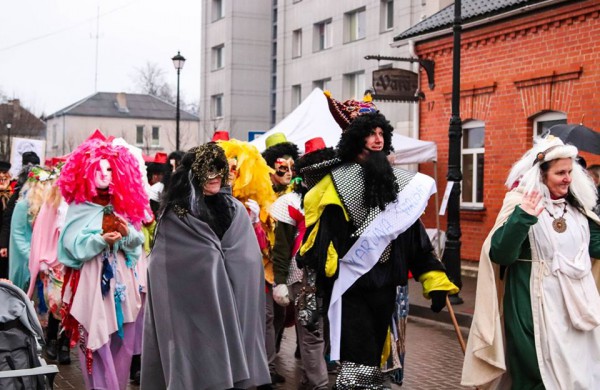 Užgavėnių balaganas Jonavoje išvaikė žiemą ir liūdesį