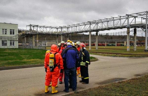 Imituota didelė nelaimė ,,Achemoje": išsiliejo amoniakas, gaudė sirenos, gelbėti nukentėjusieji 