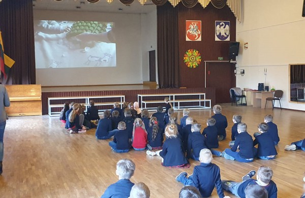 Naujas „Sveikatiados“ iššūkis – „Saldintą gėrimą keičiu į vandenį!“