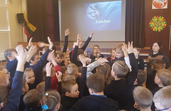 Naujas „Sveikatiados“ iššūkis – „Saldintą gėrimą keičiu į vandenį!“