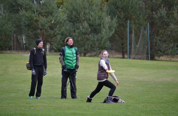 Atnaujintame diskgolfo parke – keturios dešimtys varžybų dalyvių