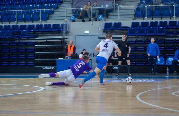 Kietą gynybą demonstravę „Vikingai“ išlygino pusfinalio rezultatą