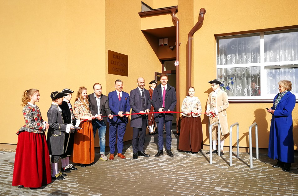 Atidarytas renovuotas Ruklos kultūros centras  