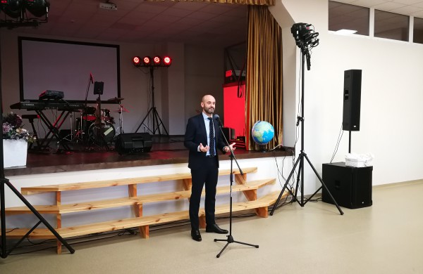 Atidarytas renovuotas Ruklos kultūros centras  