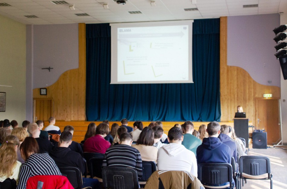 Ruoštis savarankiškam gyvenimui dar gimnazijos suole...