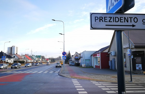 LAKD įrengė naują kelio ženklą neatsižvelgusi į Jonavos SEK rekomendacijas 