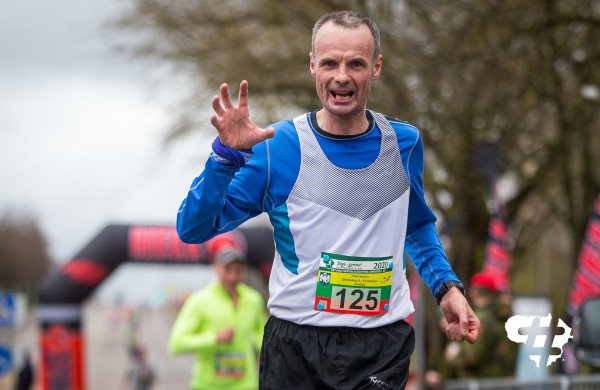 Šventiniame bėgime Jonavoje - olimpiečio pergalė ir G. Karinauskaitės staigmena