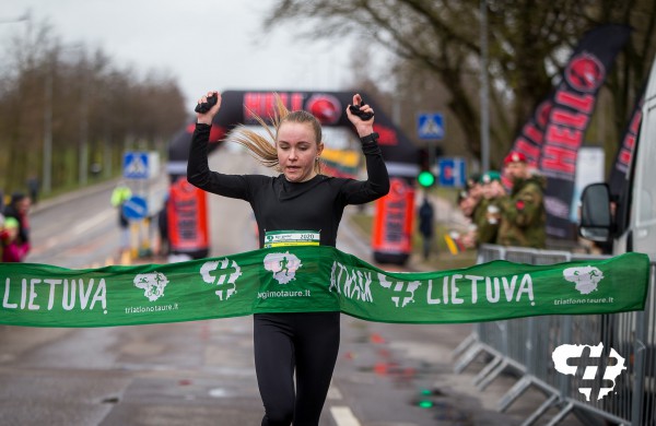 Šventiniame bėgime Jonavoje - olimpiečio pergalė ir G. Karinauskaitės staigmena