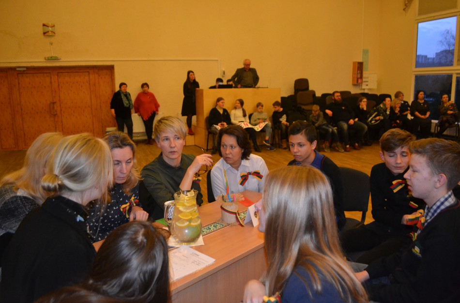 Jonavos „Neries“ pagrindinės mokyklos bendruomenės protų mūšis „Laisvės kelyje“ –  dovana Lietuvai ir Jonavai