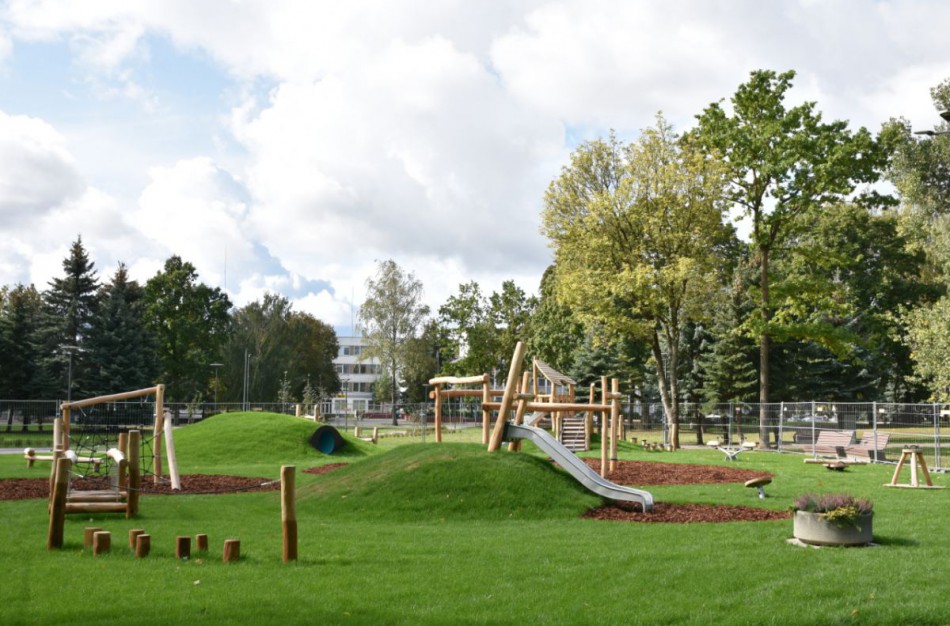 Siekiant suvaldyti grėsmes, keičiasi tvarka parkuose ir kitose viešose erdvėse