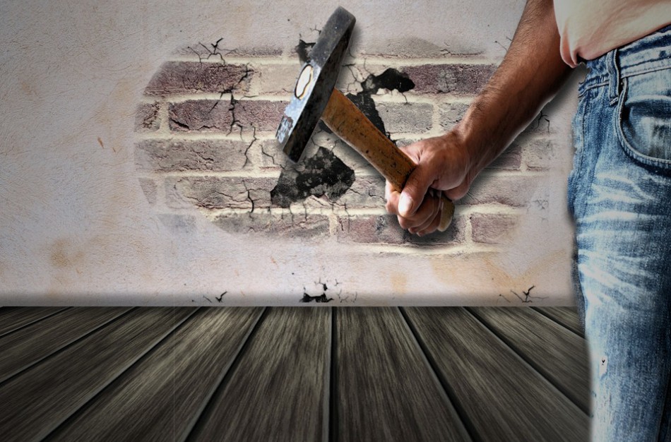 Karantino metu namie dirbanti jonavietė: būkit geri, organizuokit remonto darbus butuose kitaip