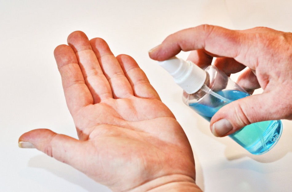 Ką svarbu žinoti perkant dezinfekcines priemones? 