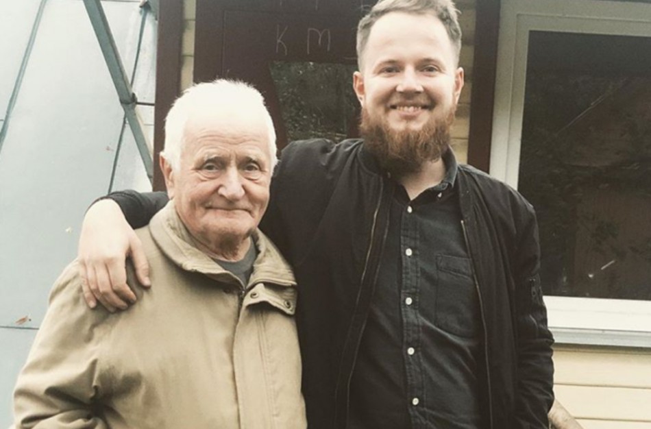 Humoristo M. Bartuševičiaus senelis ragina neįsileisti anūkų: „Sakykite, kad pametėte raktą, pinigų ledams duosite kitą kartą“