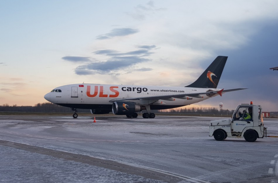 Į Lietuvą atkeliauja dar daugiau medikams skirtų asmens apsaugos priemonių