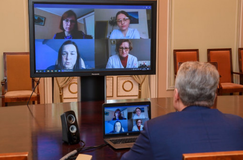 Prezidentas: nepaliksime medikų vienų