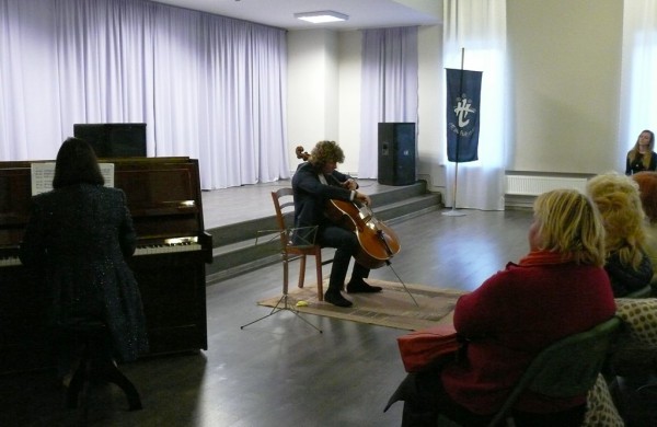 Šiuolaikinio meno forumo kūrėjai pakvietė į kelionę laiku