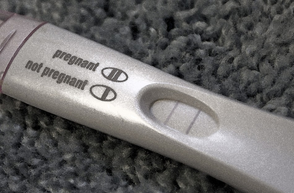 Sukčiai - išradingi: pardavinėja ir nėštumo testus kaip priemonę pasitikrinti dėl koronaviruso 