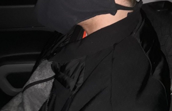 Įžūliai parduotuvę Kėdainių r. apšvarinę vyrai sulaikyti Jonavoje: vienas slėpėsi po lova 