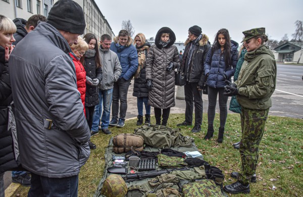 Karo inžinierė šauktinė G. Telšinskaitė: „Daugeliui gal sunku suvokti, jog nebūtinai reikia karo, kad vykdytum priesaiką“