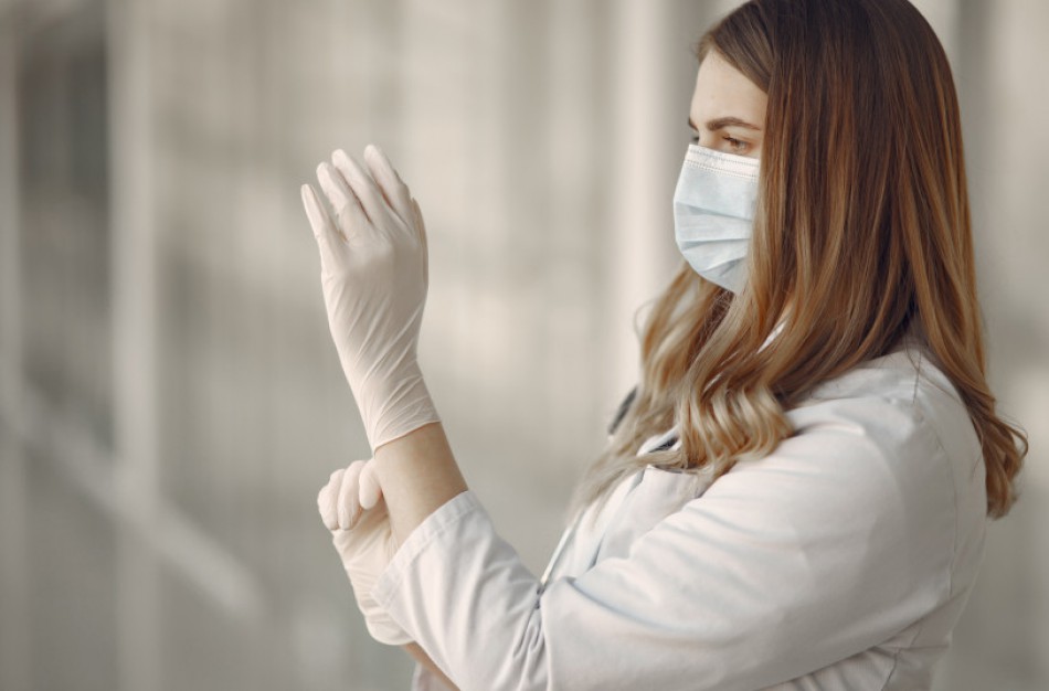 Lietuvos medikams skirstoma dar viena asmens apsaugų priemonių siunta