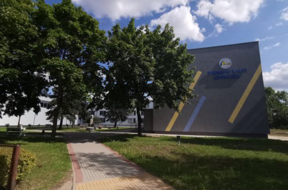 J. Ralio gimnazija skelbia patalpų nuomos konkursą