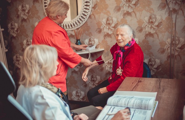 Gyventi globos namuose. Niekada nesakykime niekada