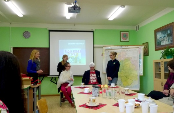Vokietijos Maltos ordino pagalbos tarnybos atstovai lankėsi Neries pagrindinėje mokykloje