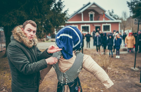 Gyventi globos namuose. Niekada nesakykime niekada