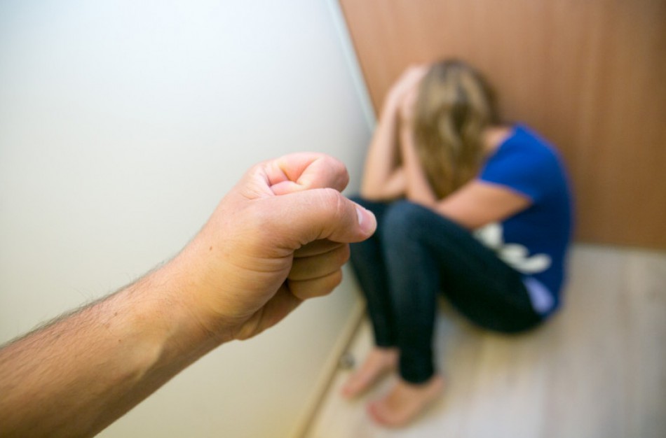 Karantino metu policijos taikiklyje – pranešimai apie smurtą artimoje aplinkoje