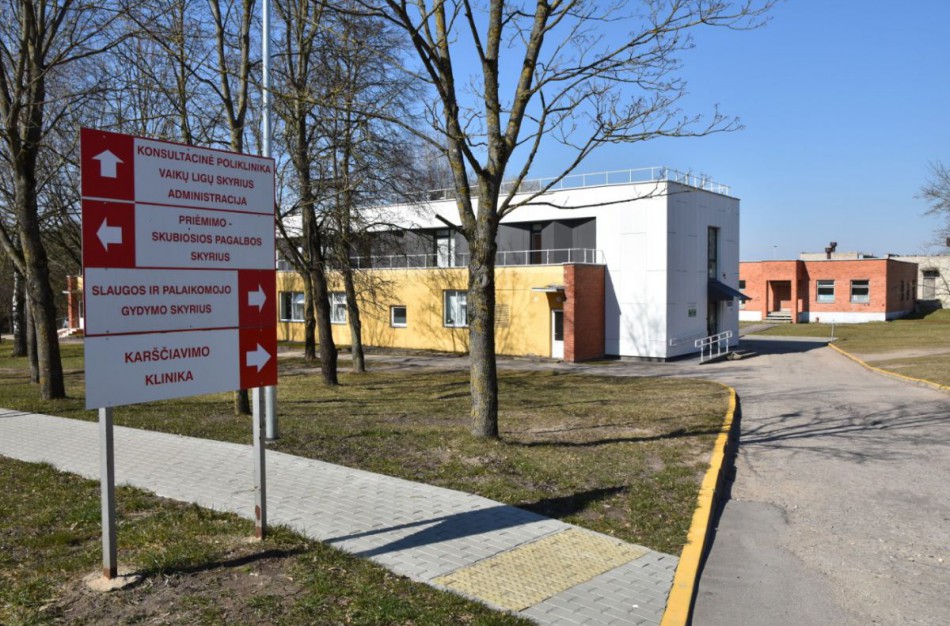 Karščiavimo klinikoms ir mobiliems punktams pristatyta asmens apsaugos priemonių