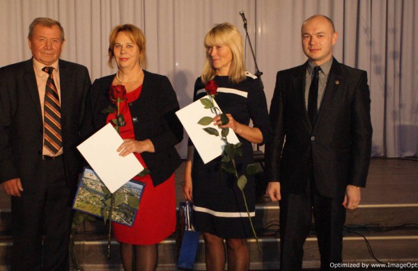 Ilgiausiai Jonavos rajono savivaldoje dirbantys specialistai – nuo 10 iki 35 metų