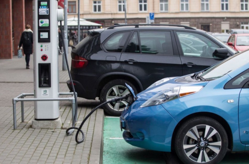 Paraiškos kompensacijoms už elektromobilį ir individualaus namo modernizavimą – nuo balandžio 20 d.