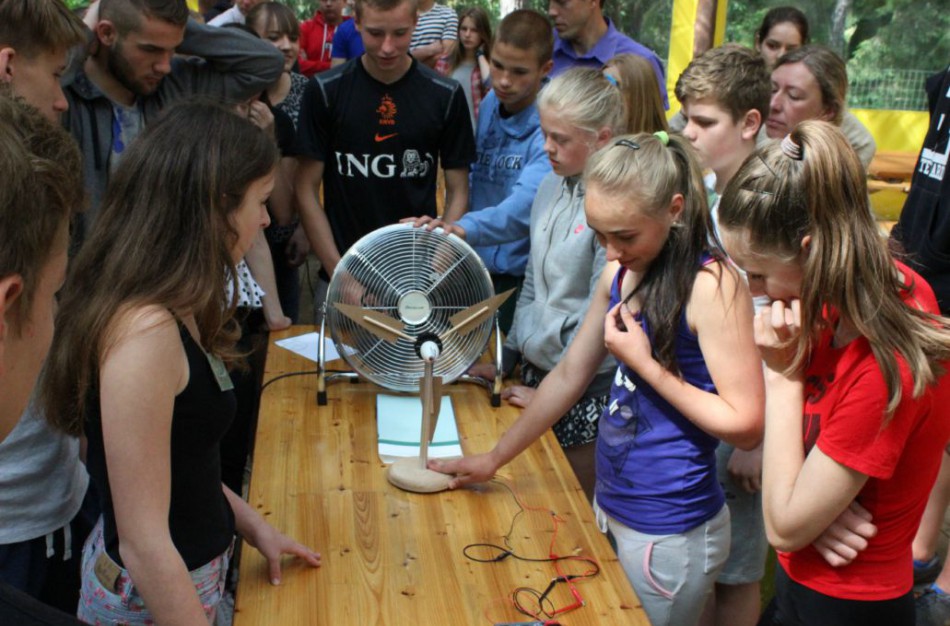 Susitikimai su mokslininkais keitė gabių moksleivių požiūrį į gyvenimą